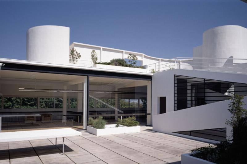 La Villa Savoye de Le Corbusier : chef d’œuvre emblématique architecture moderne française